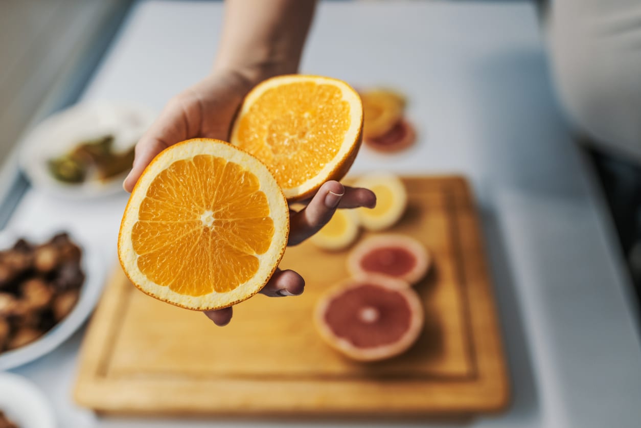 Buah Pilihan yang Mengandung Vitamin C Terbanyak | HonestDocs