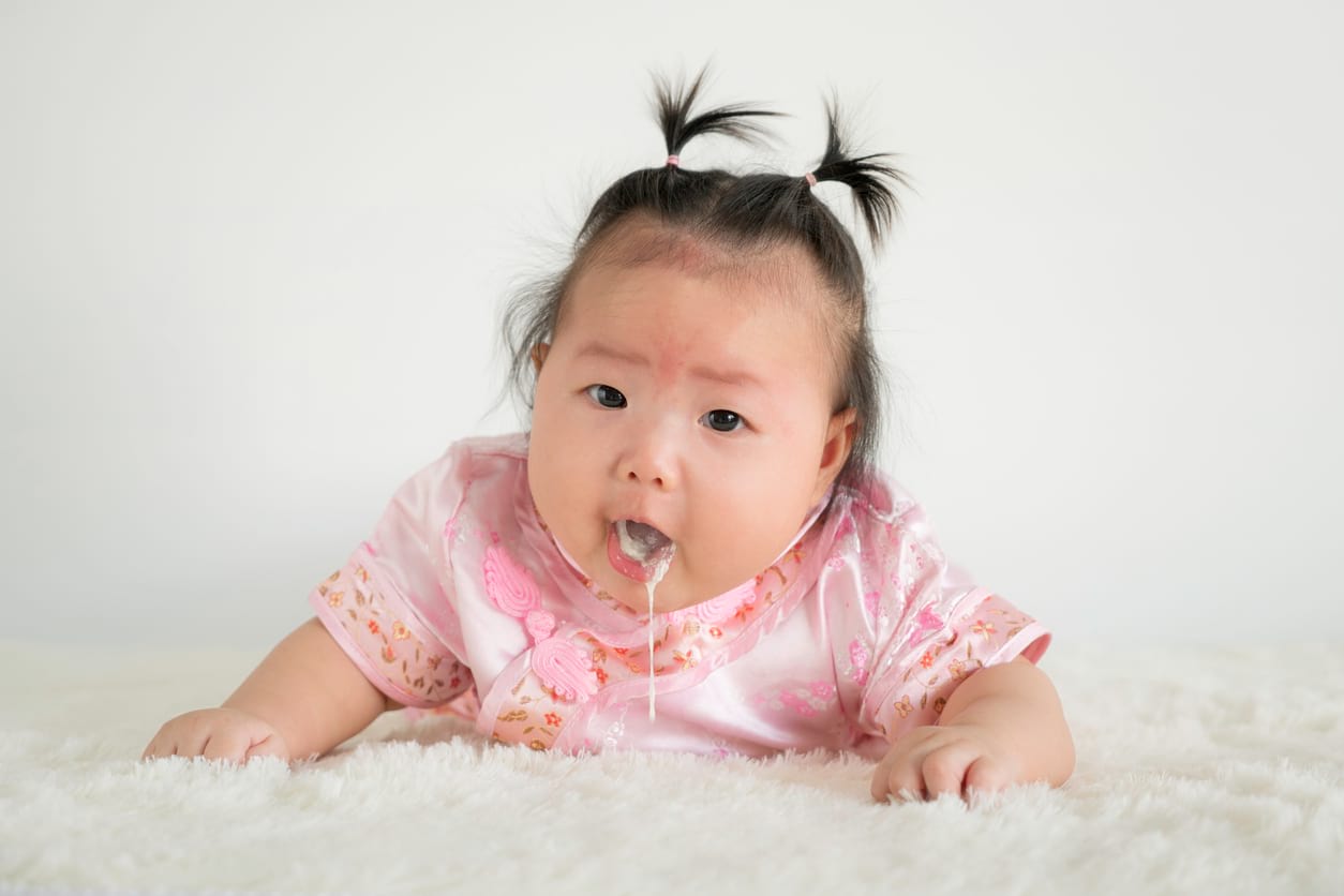 Penyebab Bayi Muntah Dan Cara Mengatasinya Honestdocs