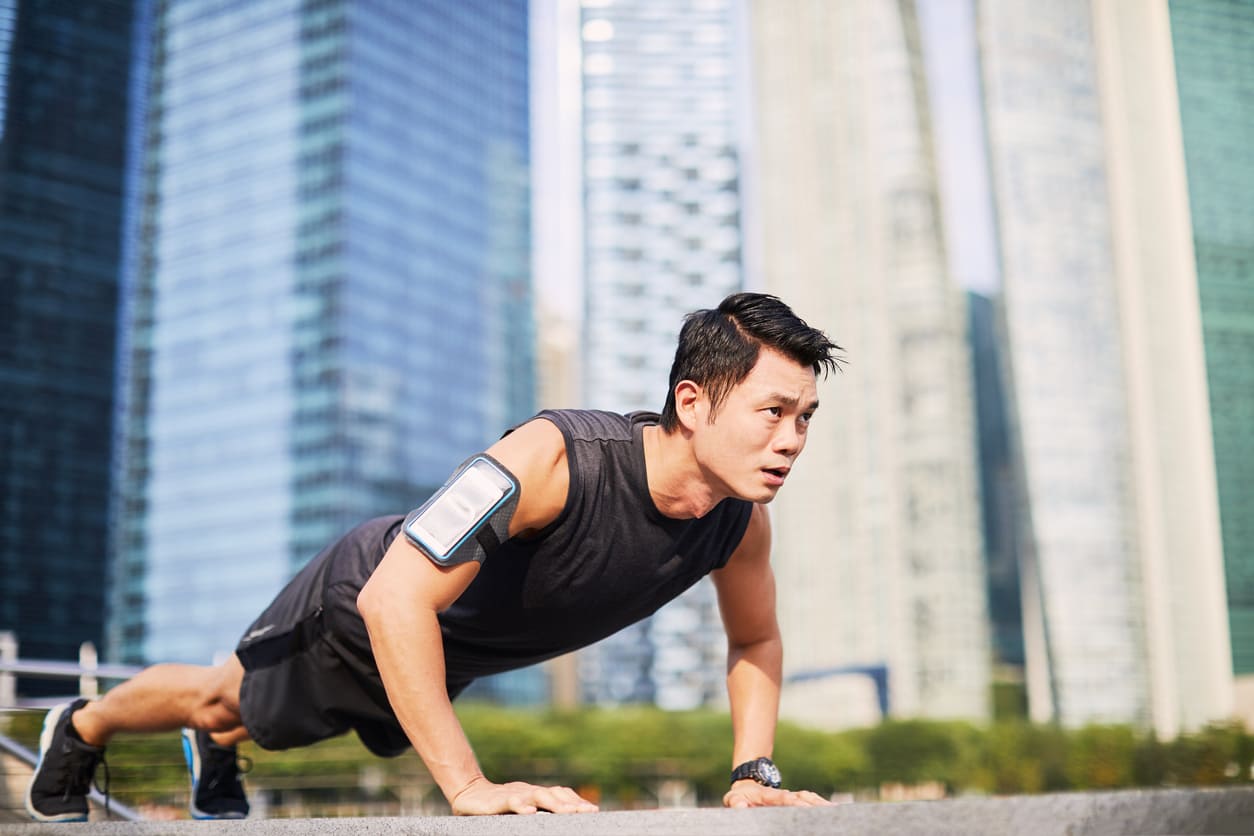 6 Cara Membesarkan Otot Lengan  Tanpa Harus ke Gym HonestDocs