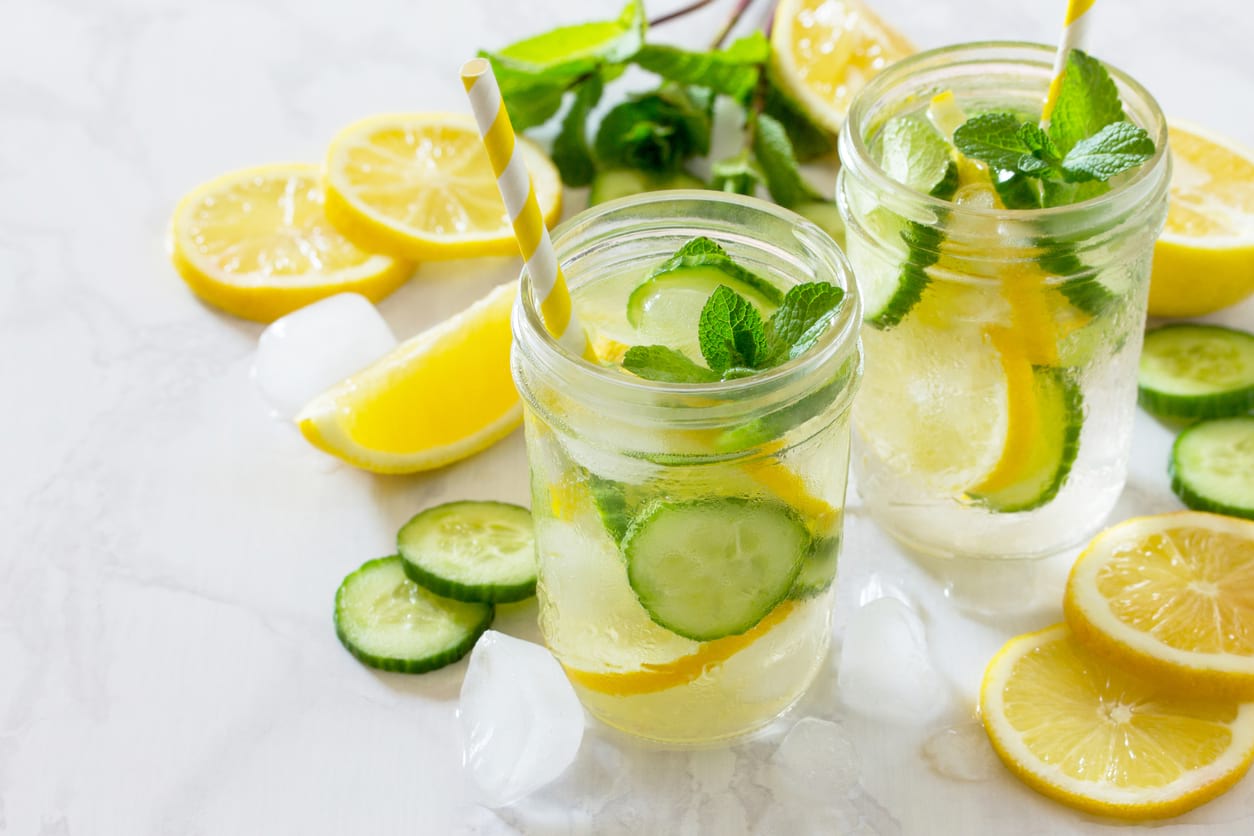 Manfaat Infused Water Mitos Atau Fakta Honestdocs
